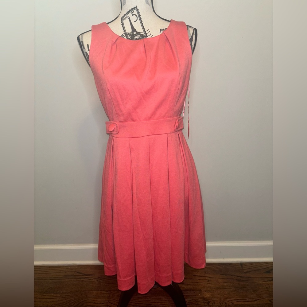 Elle brand-Coral color fit & flare, pleats, buttons @waist. Size 6